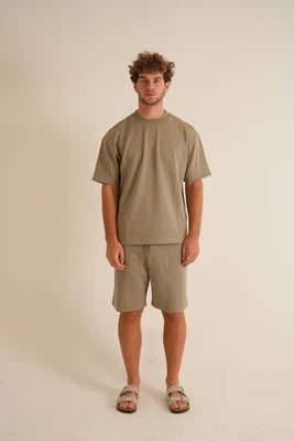 SHORT SUIT
