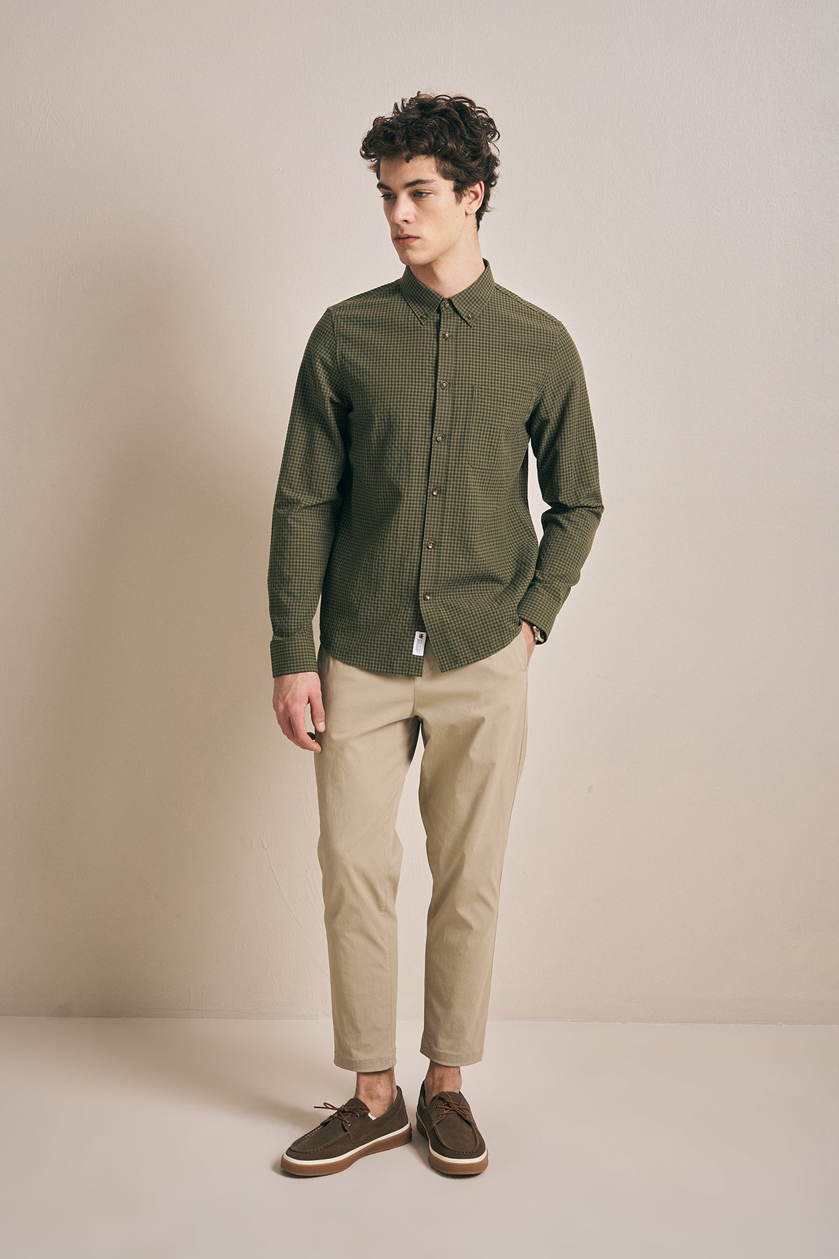 KHAKI