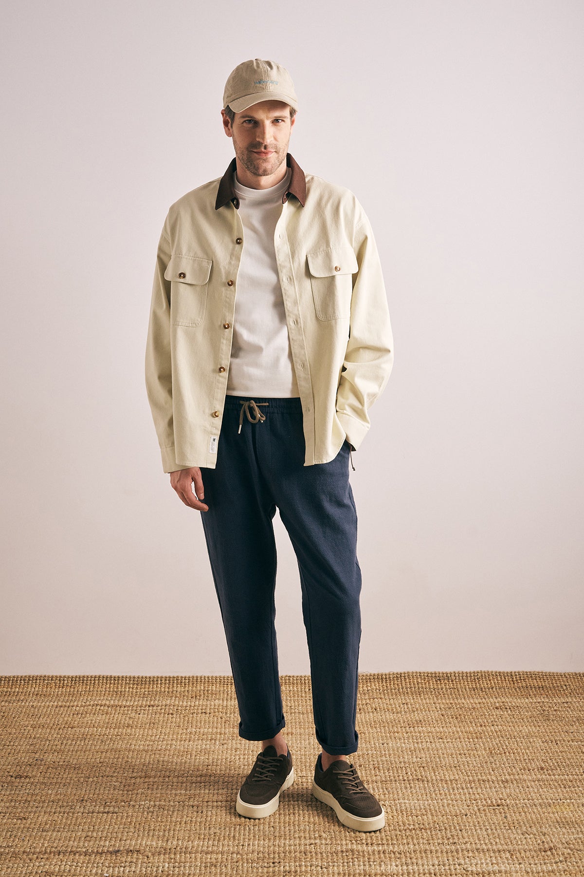 BEIGE