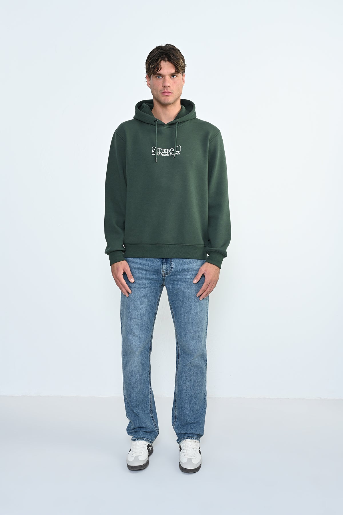 GREEN