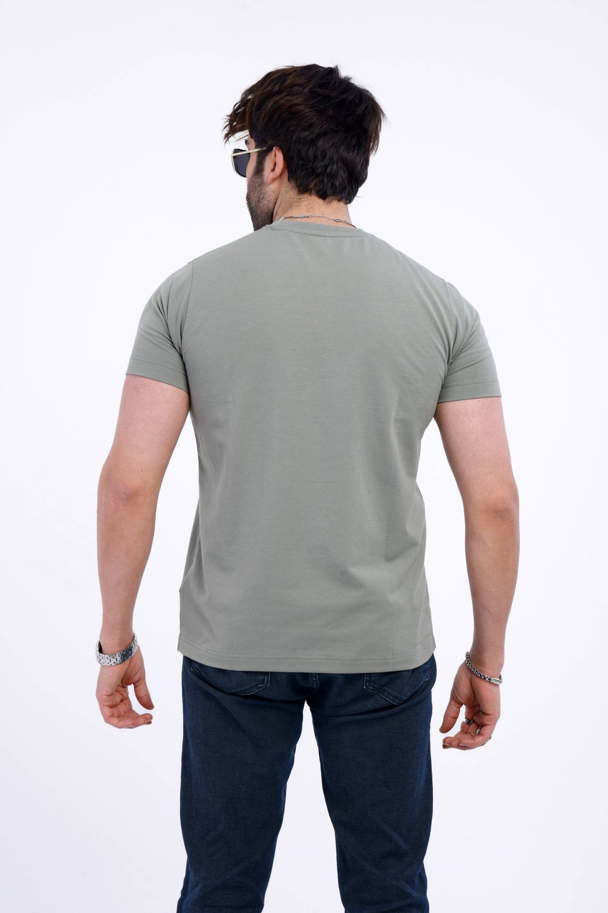 LIGHT GREEN